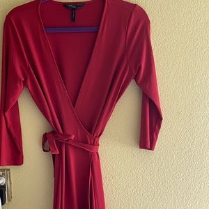 EUC wrap dress by BCBG petite